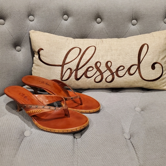 Cole Haan Shoes - EUC Women's Cole Haan Kitty Heel Sandals size 9.5